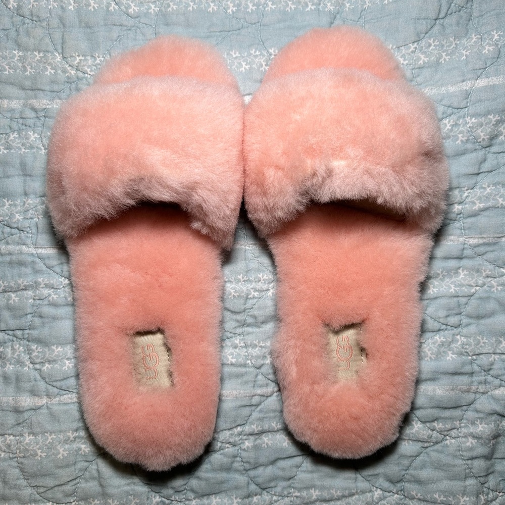 UGG Pink Fluff Slide II
